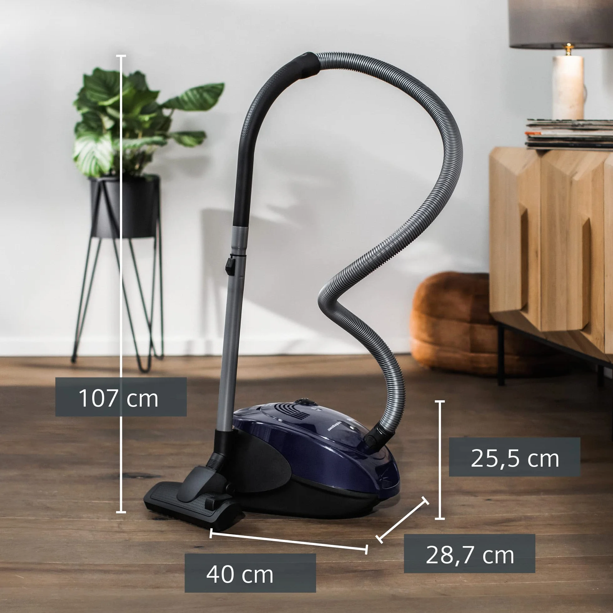 Siemens Staubsauger mit Beutel synchropower VS06A111, Bodenstaubsauger, Hygiene-Filter, Bodendüse für Hartboden und Teppich, starke Saugleistung, langes Kabel, Fugendüse, 600 W, blau