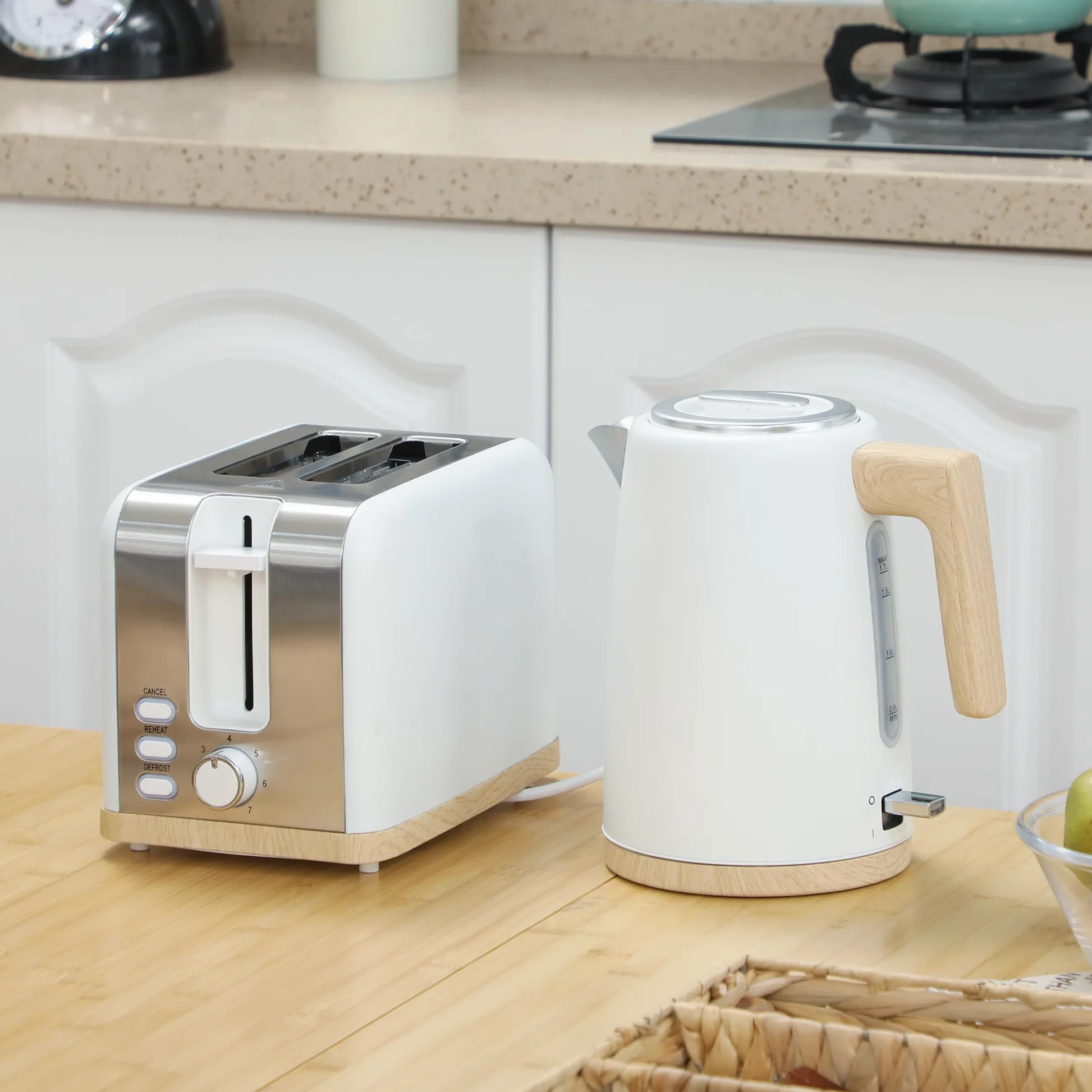 HOMCOM Set Wasserkocher und Toaster 2200W, Wasserkocher 1,7 L Schnellheizer und Toaster 2 Scheiben, 7 Bräunungsstufen - Abschaltautomatik, Trockenkochschutz, weiß