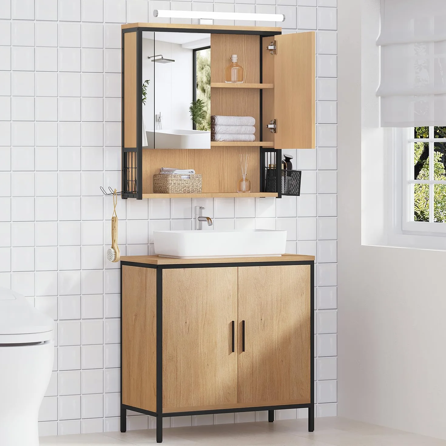 EUGAD Spiegelschrank Bad mit Beleuchtung, Badezimmerschrank mit Spiegel, Badschrank hängend, mit Verstellbarer Ablage Halter Korb, aus Metall MDF, schwarz + helle Eiche