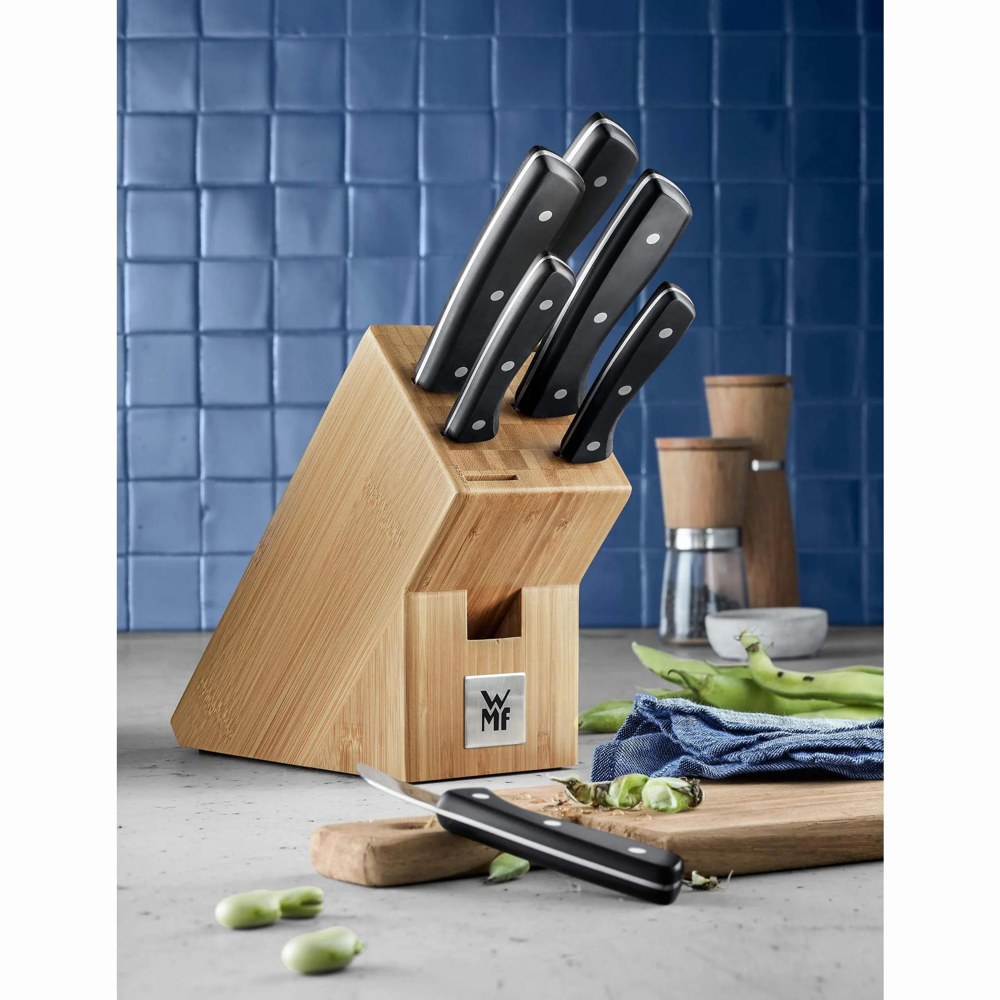 WMF Messerblock mit Messerset 7-teilig, Küchenmesser Set mit Messerhalter, 6 scharfe Messer, Bambus-Block, Spezialklingenstahl