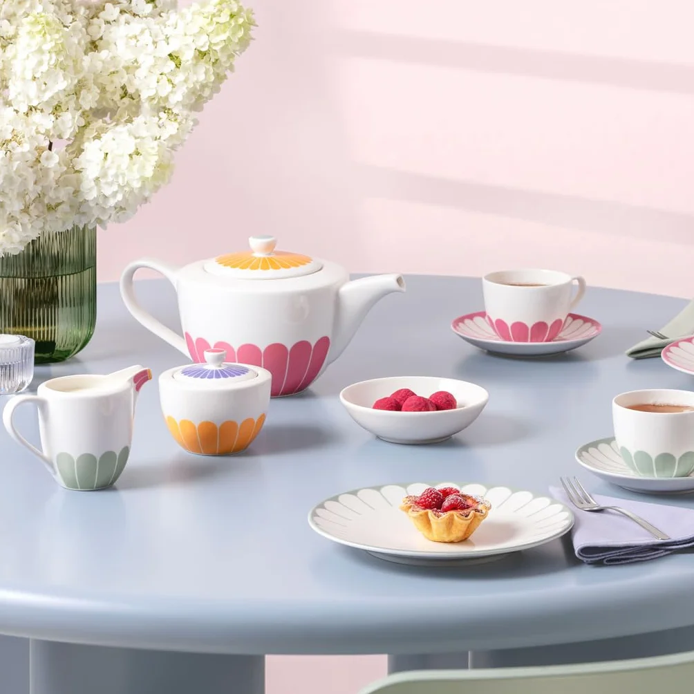 Villeroy & Boch – Fleur Teekanne, Maße: ca. 27,5 × 15,5 × 14 cm, Multicolour, spülmaschinenfest & mikrowellensicher, florales Dekor, Kanne für Tee aus Premium Porzellan