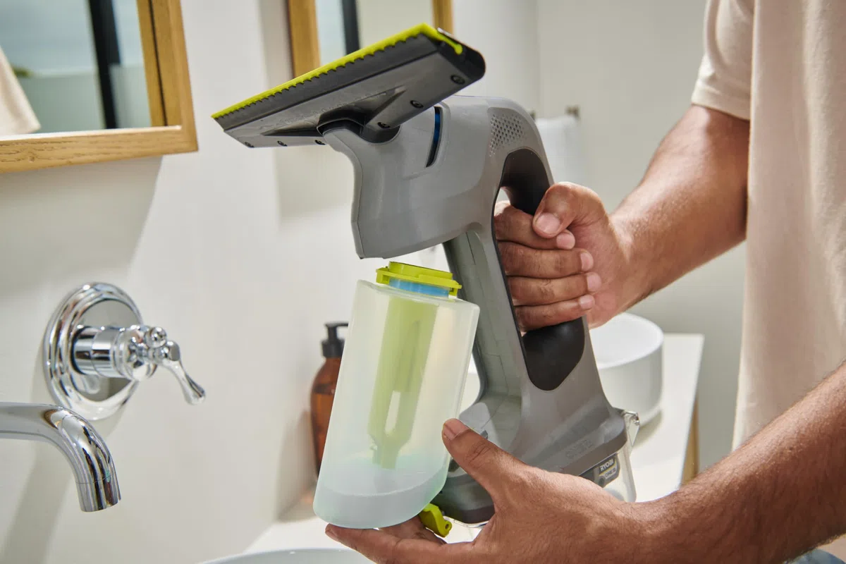 RYOBI 18 V ONE+ Akku-Fenstersauger RWV18-0, inkl. Sprühflasche und Mikrofasertuch,ohne Akku und Ladegerät