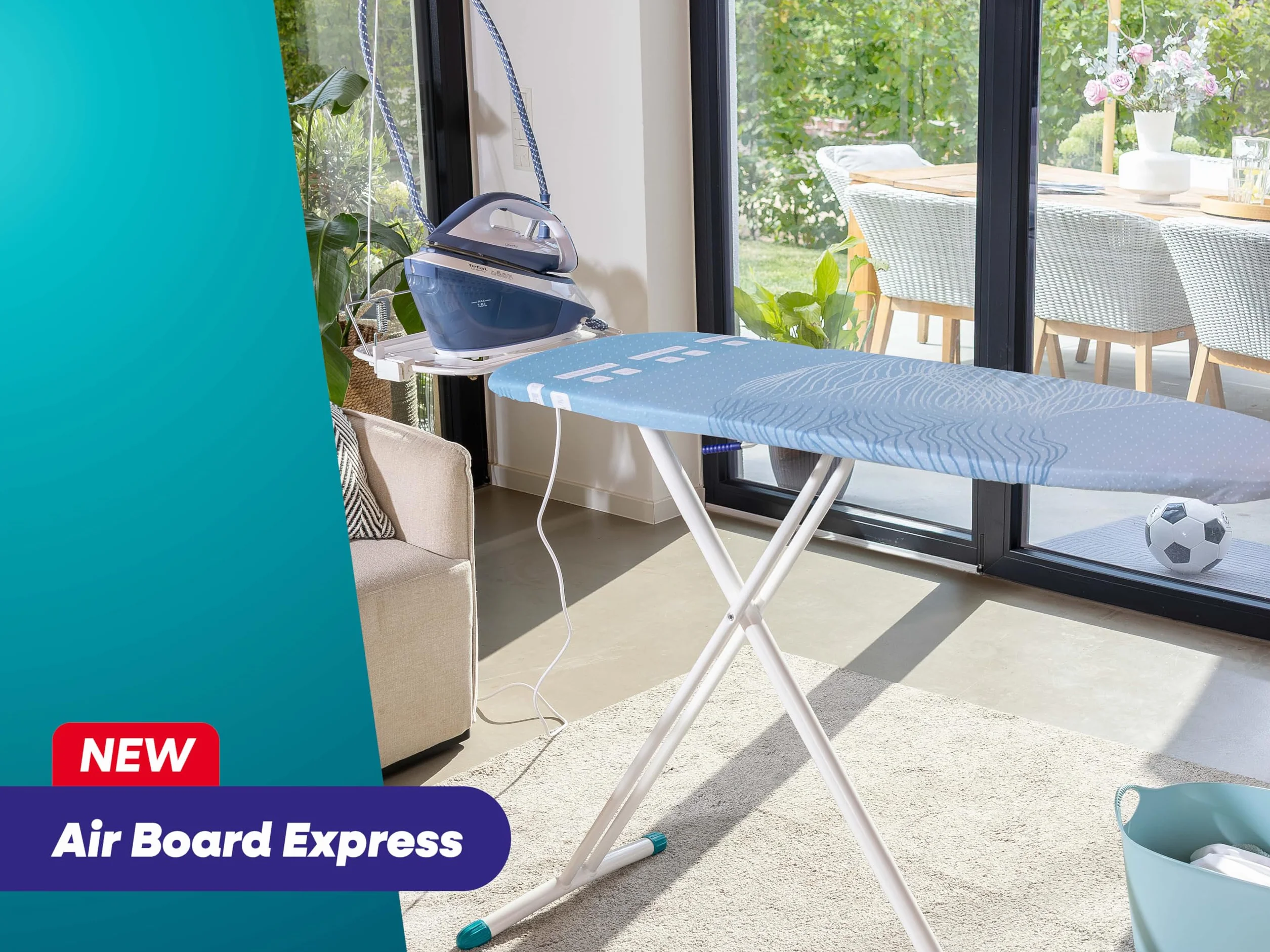 Leifheit Bügeltisch Air Board Express L Solid, Bügelfläche 130 x 38 cm, Bügelbrett höhenverstellbar 76 - 100 cm, geeignet für Dampfstationen, perforierte Baumwolle, aus Spezial-Kunststoff