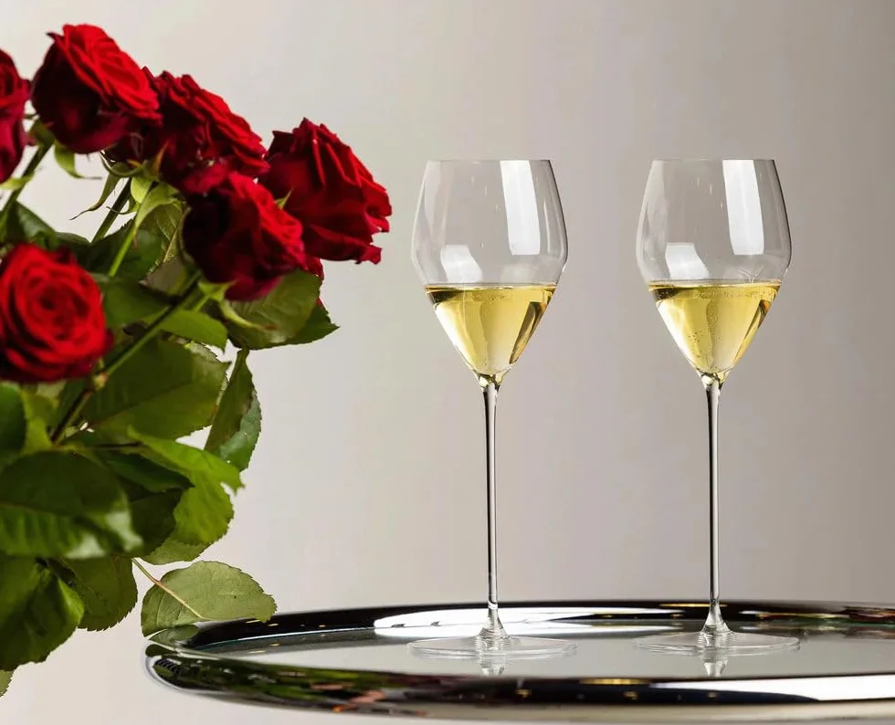 RIEDEL Veloce Champagne Wine Glass, 4-Pack, Clear Crystal, Premium Machine-Made