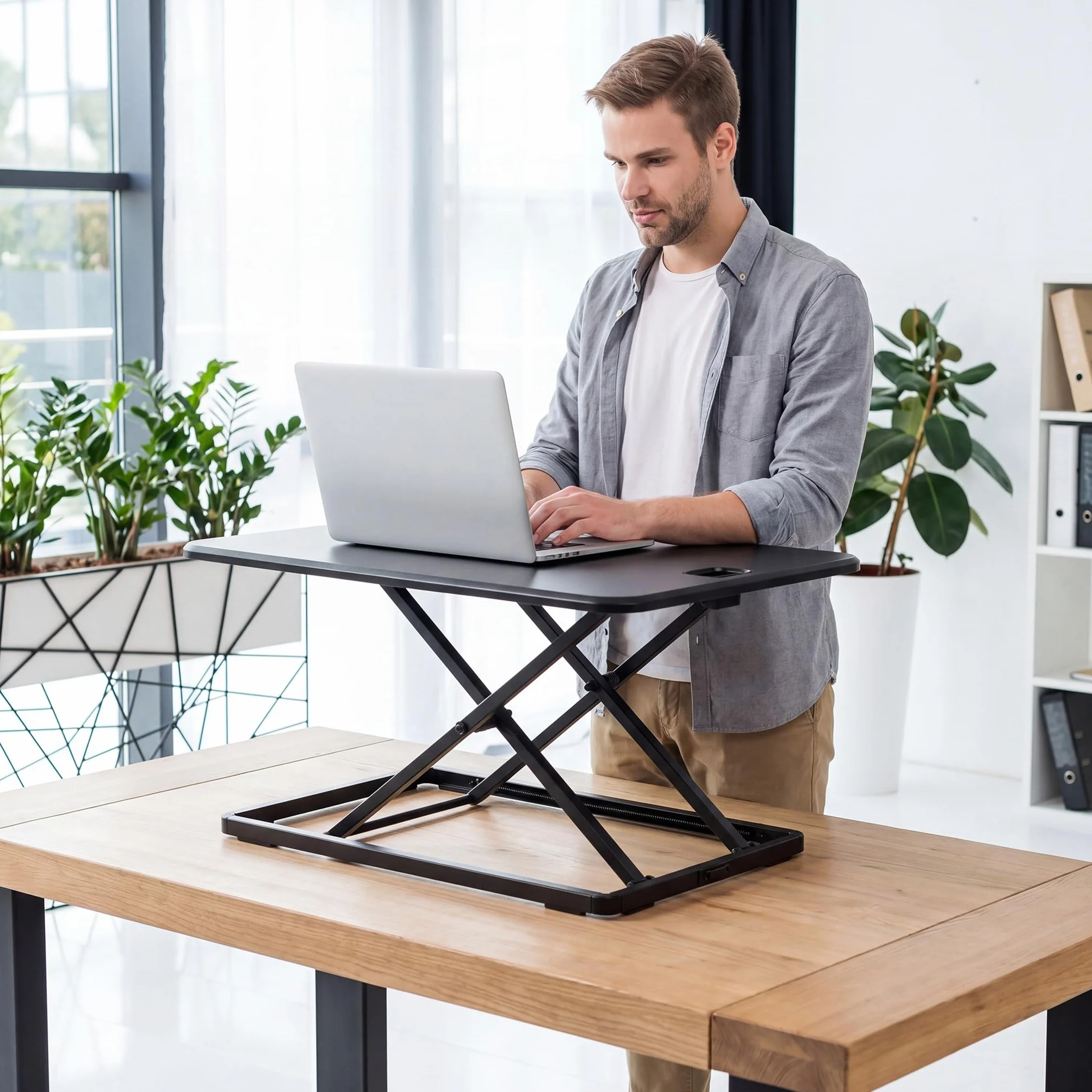 Wiltec Schreibtischaufsatz 67x47cm höhenverstellbarer Steh-Sitz Schreibtisch für Laptop und Monitor